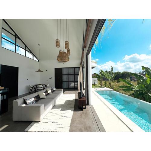 Gorgeous 2BR Oasis With Infinity Pool & Unobstructed Views