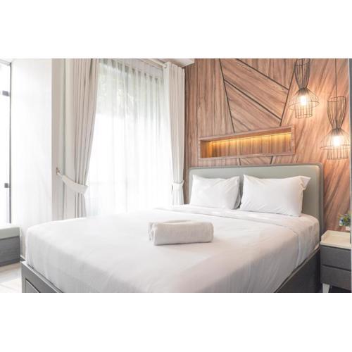 Gorgeous and Comfortable 1BR Sudirman Suites Apartment By Travelio