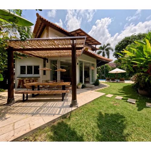 Gorgeous villa heart of Canggu newly renovated!