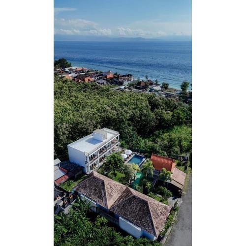 Govardhan Nusa Penida