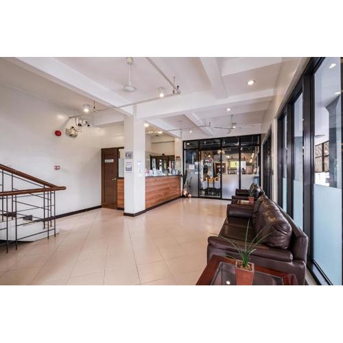 Governor Forbes Inn - Manila City Center