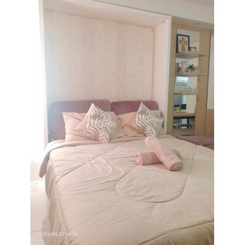 GracieBella 1111 Home