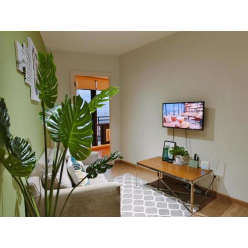 Gramercy Residences Makati by Christine Suites PH with Balcony