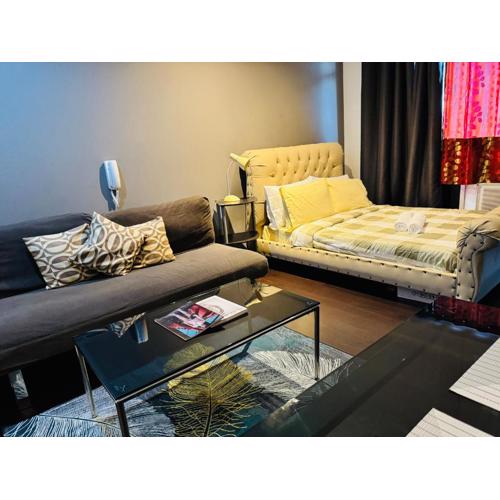 Gramercy Residences Studio with balcony Near Airport