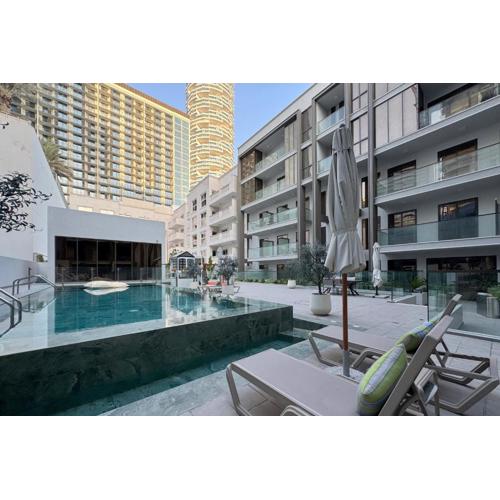 Grand 2BR Pool Duplex in Jumeirah Village Circle