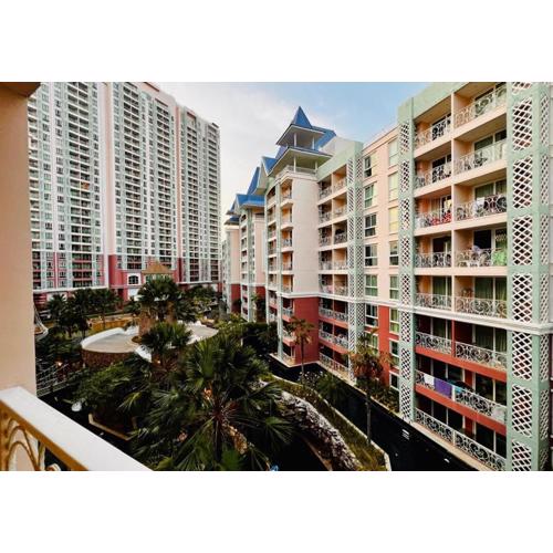 Grand Caribbean 1BR Condo near Jomtien Bus Station
