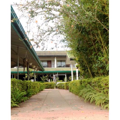 Grand Hill Resort
