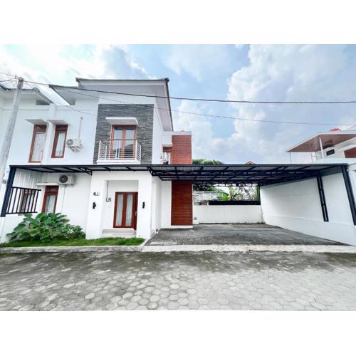 Grand Kalasan Homestay Jogja