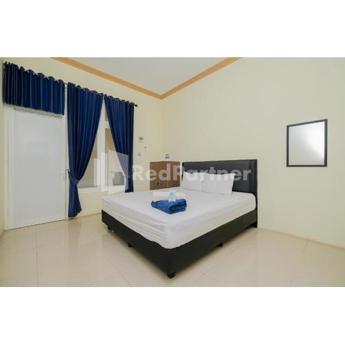 Grand Kencana Guesthouse Syariah near Wisata Bahari Lamongan