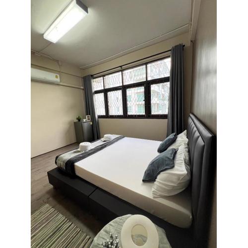 Grand riverine views