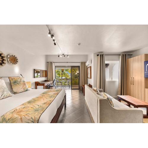 Grand Sahāna 15 - 1BR Beachfront Apartment with Balcony - Work from Paradise - Digital Nomad