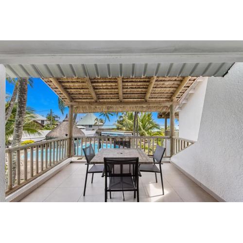 Grand Sahāna 9 - 2BR Beachfront Apartment with Balcony Terrace - Work from Paradise - Digital Nomad