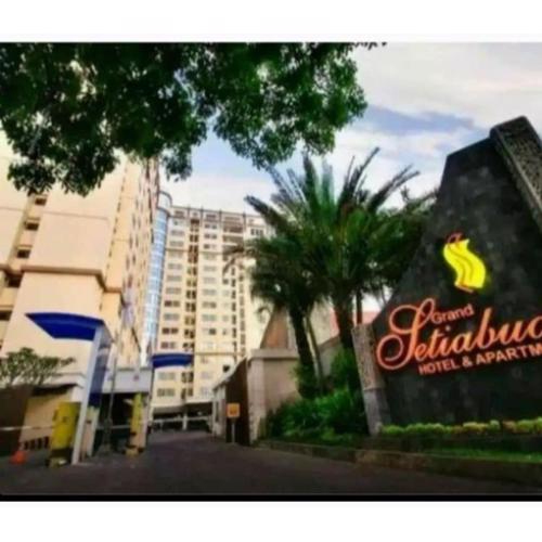 Grand Setiabudi Apartment