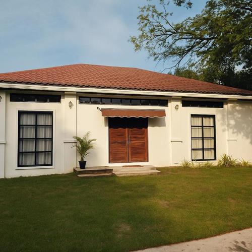 Grand Suite at Mamanorms' Farm