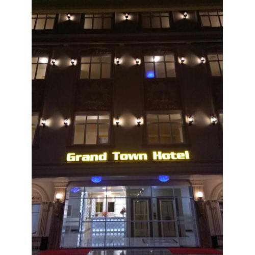 Grand Town Hotel Mandai