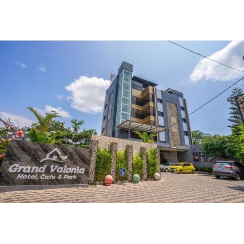 Grand Valonia Hotel Cafe & Park Jember