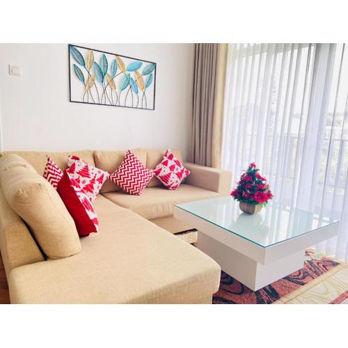 Grand Winterberry - Lake View Luxury Residence