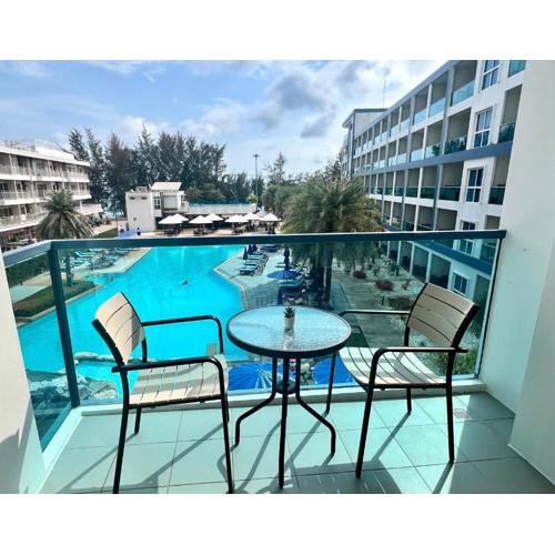 Grandblue Condominium 307 Pool-SeaView MaePhim Rayong
