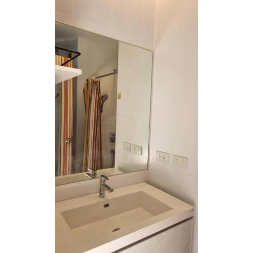 Grandblue condominium 511 with sea view