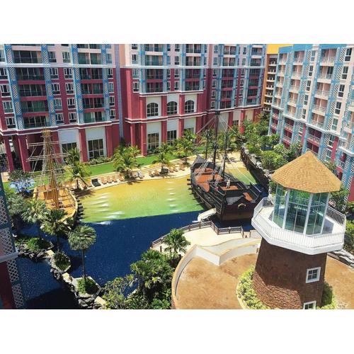 Grande Caribbean Condo by Somphong