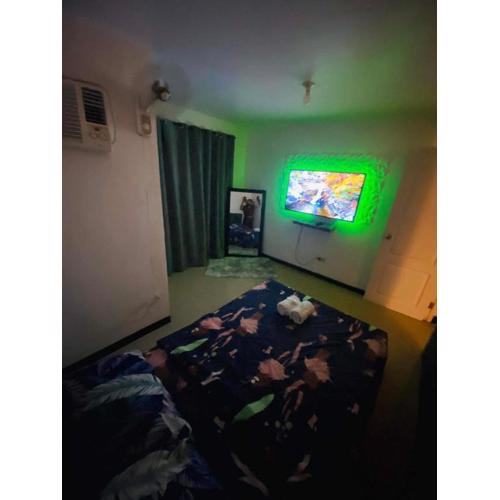 Graysie & Riri Staycation