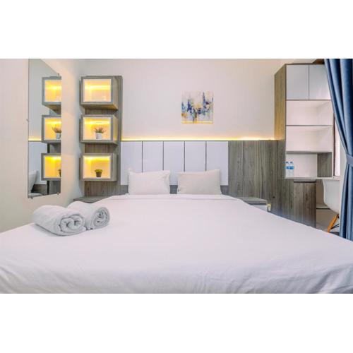 Great Choice and Comfortable Studio Transpark Cibubur Apartment By Travelio