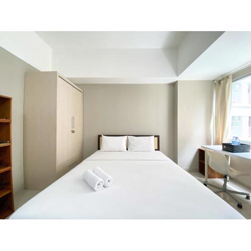 Great Choice Studio Apartment Gateway Park LRT City Jatibening By Travelio