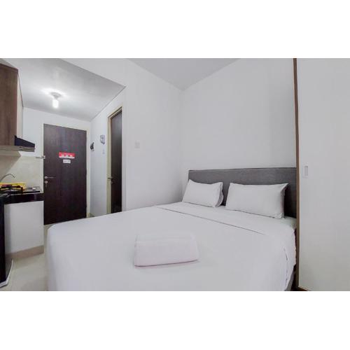Great Deal and Cozy Stay Studio Room Serpong Garden Apartment By Travelio