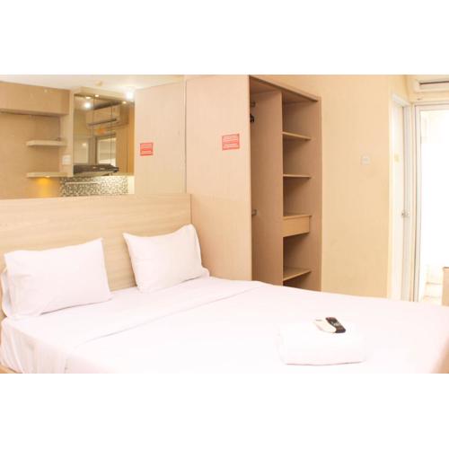 Great Location and Simply Studio Room at Bassura City Apartment By Travelio