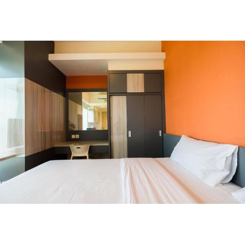 Great Location Studio at Tree Park City BSD Apartment By Travelio