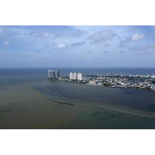 Green Bay Condominium by Kevin