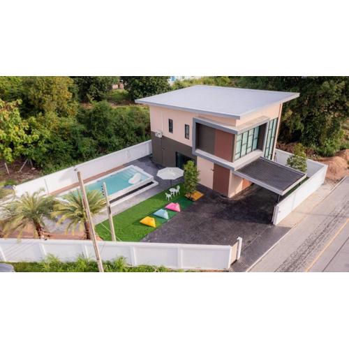 Green Beach Pool Villa