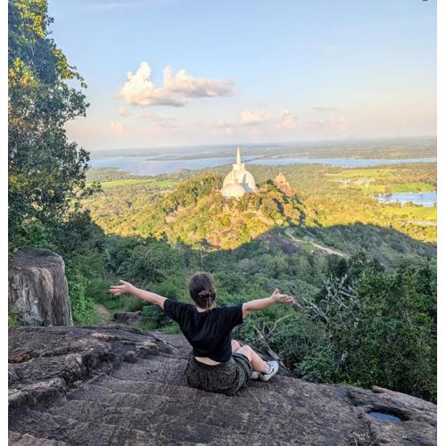 Green cabin mihintale