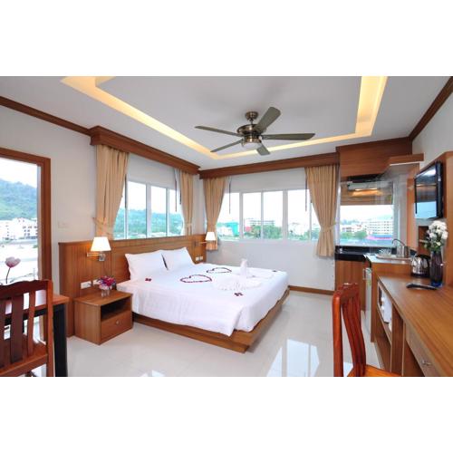 Green Harbor Hotel & Service Apartment