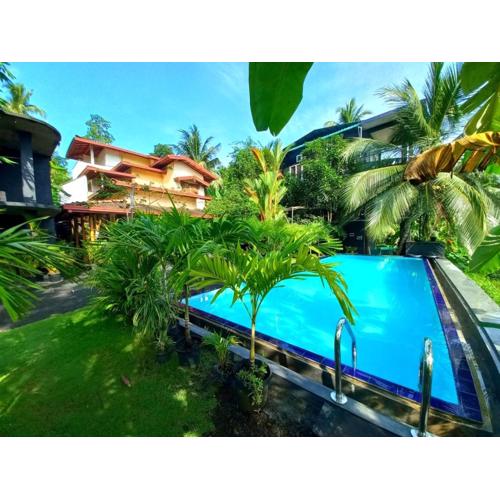 Green Palm Villa