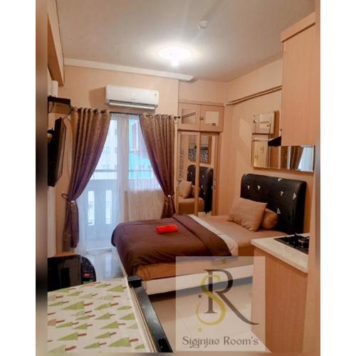 Green Pramuka City by Siginjae Rooms