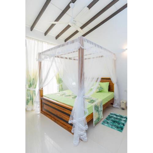 Green Retreat 2 Bedroom Hideout