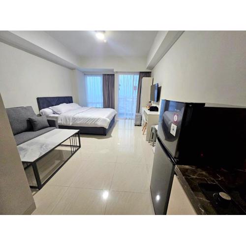 Green Sedayu Apartment Family Suite by Ellison