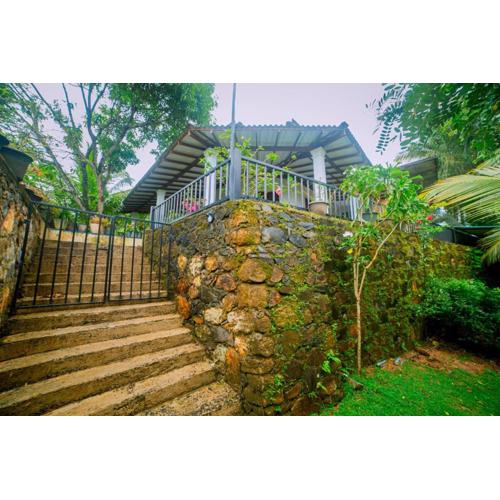 Green Villa Meepawala