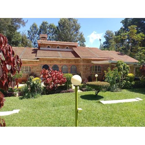 Greton Holiday Villa