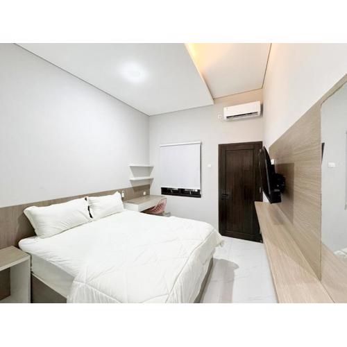 Griya Banyuanyar Syariah Near Graha Saba Buana Mitra RedDoorz