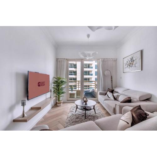 GuestReady – Bright 1BR | Marina View | Pool & Gym