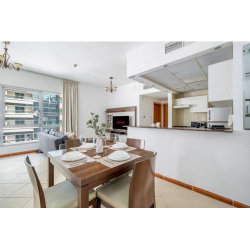 GuestReady - Chic Living Near Dubai's Attractions