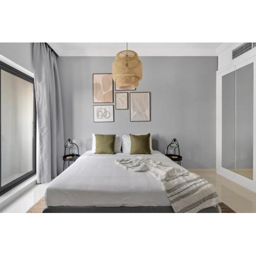 GuestReady - White Chic in Business Bay