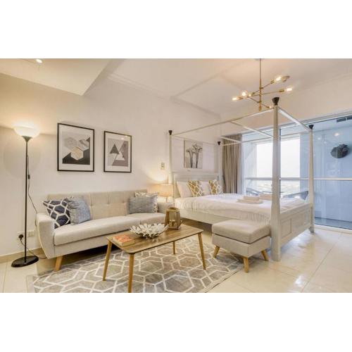 GuestReady Holiday Homes - Cream & Grey