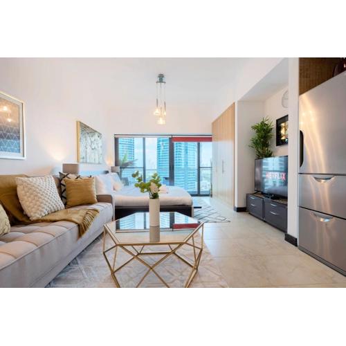 GuestReady Holiday Homes - Lux Studio with a View