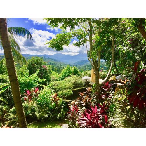 Gunung Paradis Retreat