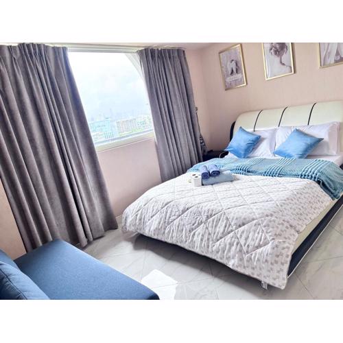 H Cloud Suites Monarch Parksuites near MOA and Casino City