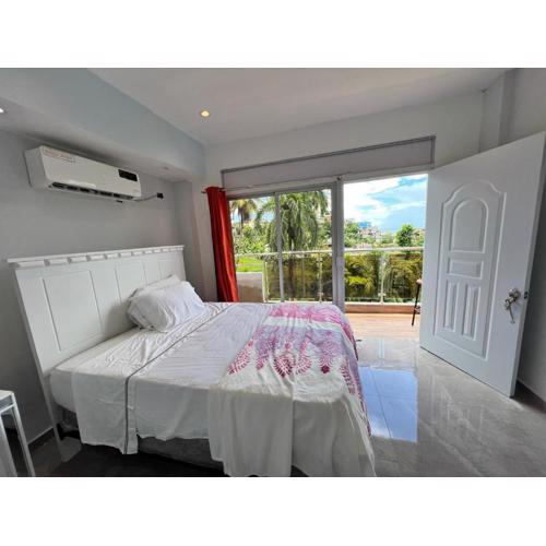 HABITACIONES CON VISTA a LA BAHIA LA FAMILIA