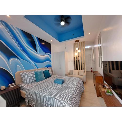 Hailey's Crib @ Azure North